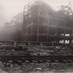 Il disastro di Texas City, foto dell'epoca: lo scheletro di un palazzo distrutto