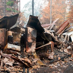 Abitazione bruciata in seguito agli incendi nelle Blue Mountains, in Australia