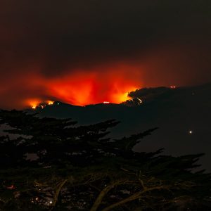 California Fire, una nuova serie tv sugli eroi degli incendi della California: immagine dagli incendi californiani del 2020