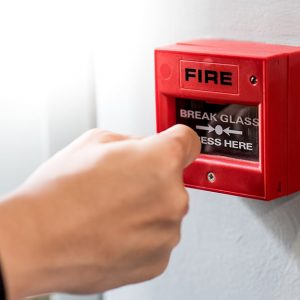 Le prime tre regole in caso di incendio in casa