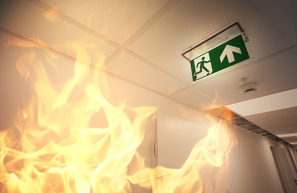 Cosa fare in caso di incendio in un appartamento o in un ufficio del proprio palazzo