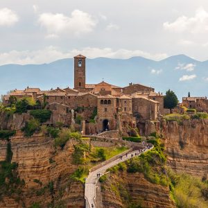 Vista panoramica del borgo medievale toscano di Bagnoregio