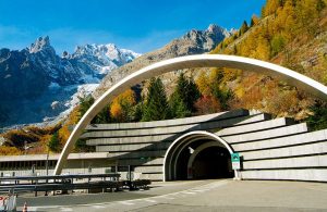 L'entrata italiana del traforo del Monte Bianco