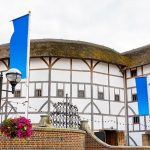 Esterno dello Shakespeare's Globe di Londra, una ricostruzione dell'originale Globe Theatre di Shakespeare del '600