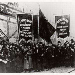 Le proteste per le strade di New York dopo l'incendio del 1911 alla Triangle Shirtwaist Company