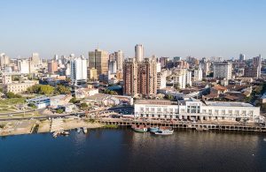 Vista aerea della città di Asunción, capitale del Paraguay