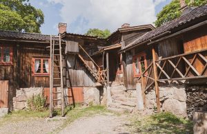 Alcune delle case di legno originarie dell'800, sopravvissute all'incendio del 1827