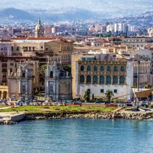 Panorama della città di Palermo vista dal mare